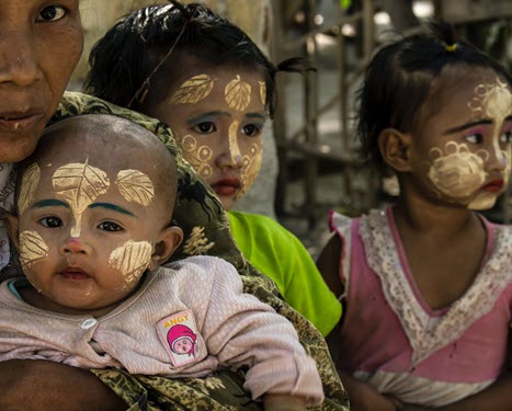 Burmese Widow With Her Children1